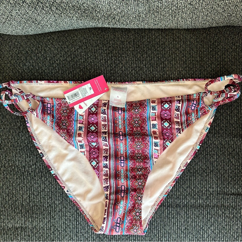 Xhilaration XL Cheeky swim bottoms